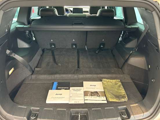JEEP-COMMANDER-2022