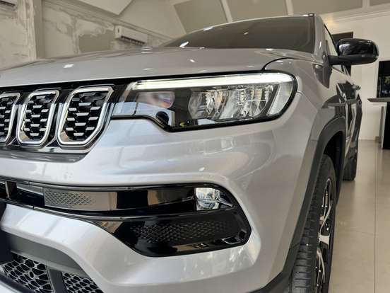 JEEP-COMPASS-2025