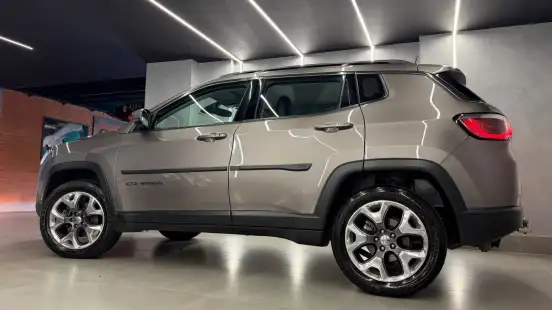 JEEP-COMPASS-2.0 16V DIESEL LONGITUDE 4X4 AUTOMÁTICO JEEP-COMPASS-2018