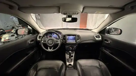 JEEP-COMPASS-2.0 16V DIESEL LONGITUDE 4X4 AUTOMÁTICO JEEP-COMPASS-2018