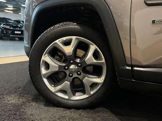 JEEP-COMPASS-2.0 16V DIESEL LONGITUDE 4X4 AUTOMÁTICO JEEP-COMPASS-2019