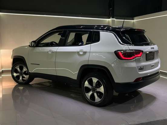 JEEP-COMPASS-2.0 16V DIESEL LONGITUDE 4X4 AUTOMÁTICO JEEP-COMPASS-2018