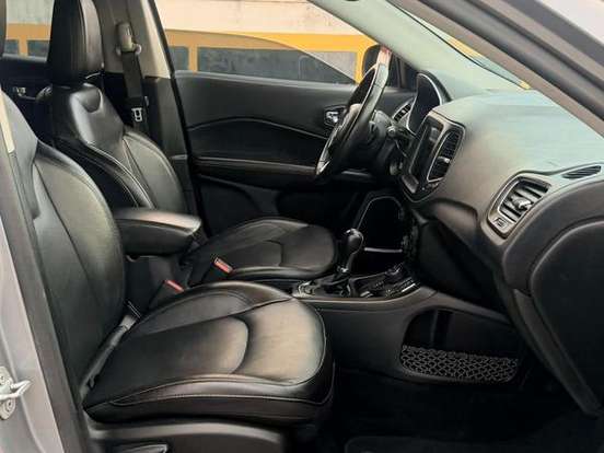 JEEP-COMPASS-2.0 16V DIESEL LONGITUDE 4X4 AUTOMÁTICO JEEP-COMPASS-2020