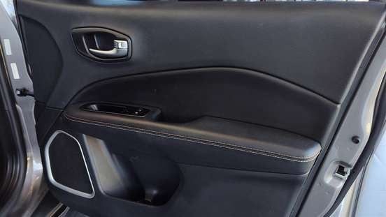 JEEP-COMPASS-2020