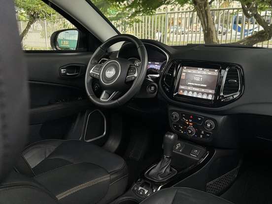 JEEP-COMPASS-2.0 16V FLEX LIMITED AUTOMÁTICO JEEP-COMPASS-2020