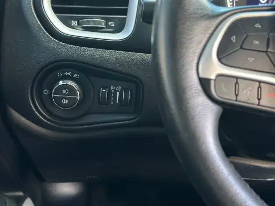 JEEP-RENEGADE-1.8 16V FLEX LONGITUDE 4P AUTOMÁTICO JEEP-RENEGADE-2020