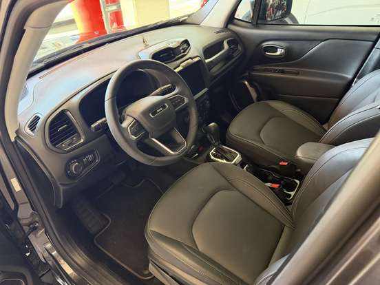JEEP-RENEGADE-2025