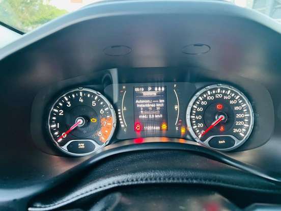 JEEP-RENEGADE-1.8 16V FLEX LONGITUDE 4P AUTOMÁTICO JEEP-RENEGADE-2015