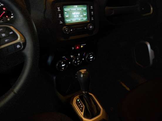 JEEP-RENEGADE-1.8 16V FLEX LONGITUDE 4P AUTOMÁTICO JEEP-RENEGADE-2015