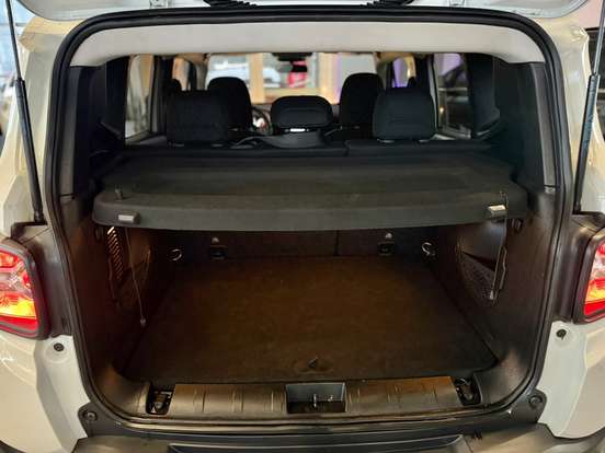 JEEP-RENEGADE-1.8 16V FLEX LONGITUDE 4P AUTOMÁTICO JEEP-RENEGADE-2015