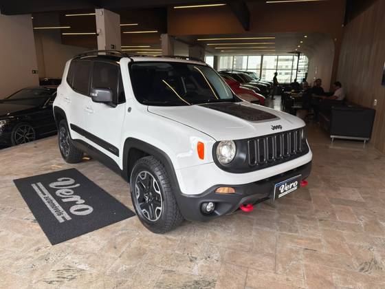 JEEP RENEGADE 2.0 16V TURBO DIESEL TRAILHAWK 4P 4X4 AUTOMÁTICO