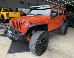 JEEP WRANGLER 3.6 UNLIMITED SPORT 4X4 V6 GASOLINA 4P AUTOMÁTICO JEEP WRANGLER 3.6 UNLIMITED SPORT 4X4 V6 GASOLINA 4P AUTOMÁTICO