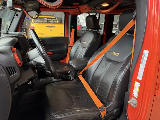 JEEP-WRANGLER-3.6 UNLIMITED SPORT 4X4 V6 GASOLINA 4P AUTOMÁTICO JEEP-WRANGLER-2015