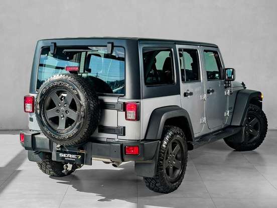 JEEP-WRANGLER-3.6 UNLIMITED SPORT 4X4 V6 GASOLINA 4P AUTOMÁTICO JEEP-WRANGLER-2015