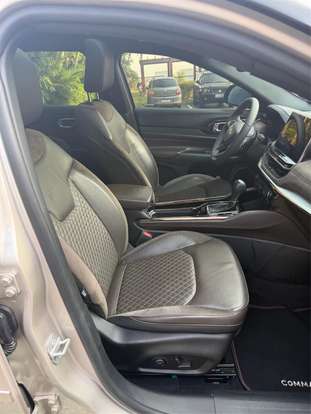 JEEP-COMMANDER-2023
