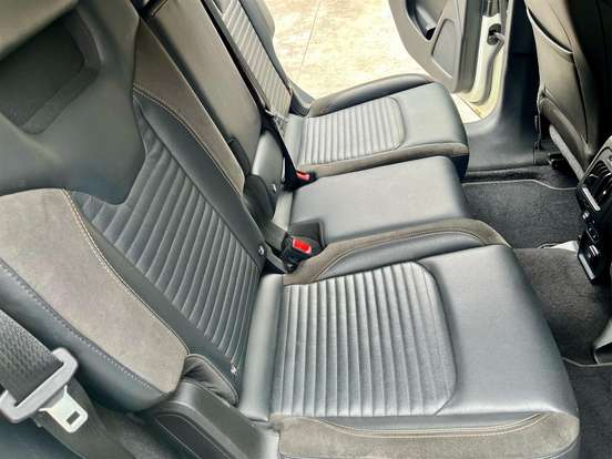 JEEP-COMMANDER-2022