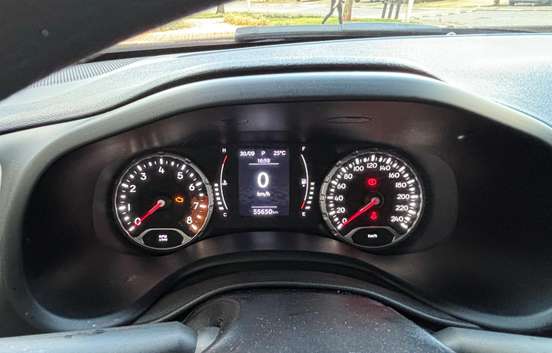 JEEP-RENEGADE-2021