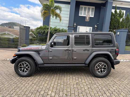 JEEP-WRANGLER-2024