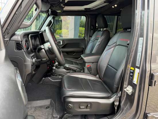 JEEP-WRANGLER-2024