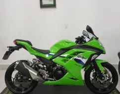 KAWASAKI NINJA 300 KAWASAKI NINJA 300