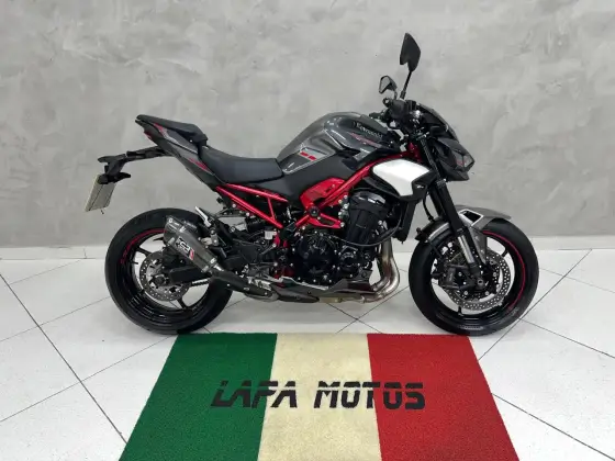 KAWASAKI Z900 