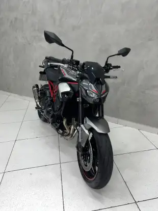 KAWASAKI-Z900-2026