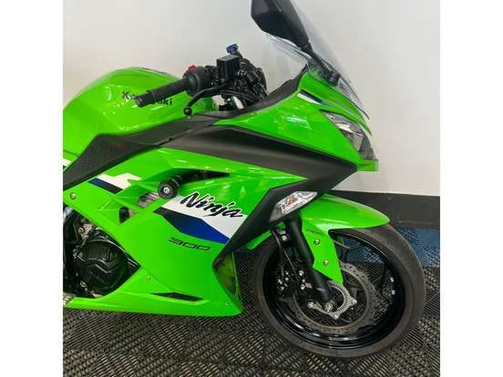 KAWASAKI-NINJA 300-2026