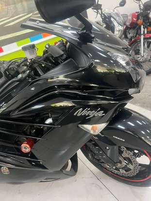 KAWASAKI-NINJA ZX-14R-2013
