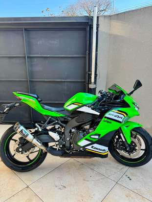 KAWASAKI-NINJA ZX-4R-2025