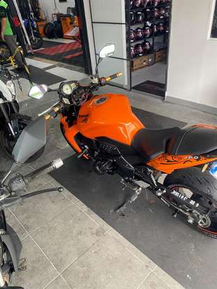 KAWASAKI-Z-750-2012