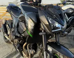 KAWASAKI Z800 KAWASAKI Z800