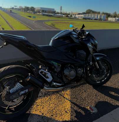 KAWASAKI-Z800-2014