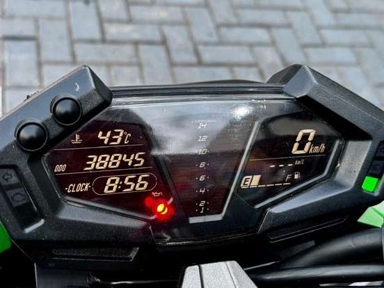 KAWASAKI-Z800 KAWASAKI-Z800-2014
