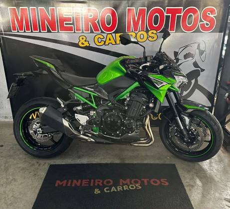 KAWASAKI Z900 