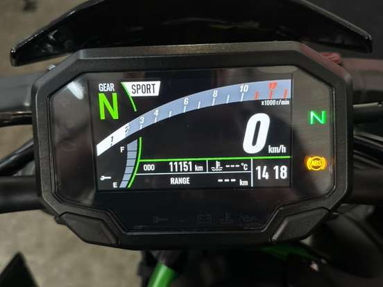 KAWASAKI-Z900 KAWASAKI-Z900-2022