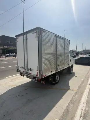 KIA-BONGO-2025