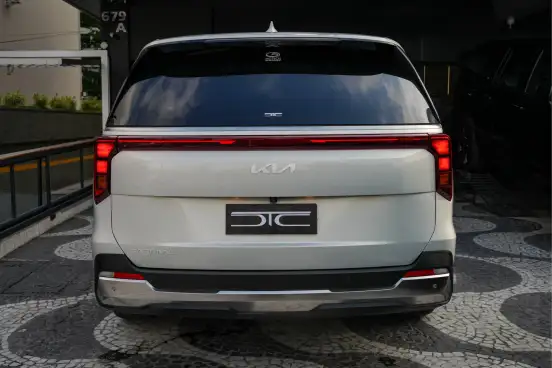 KIA-CARNIVAL-2024