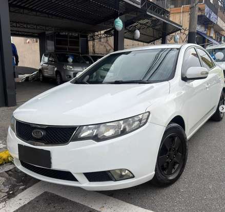 KIA-CERATO-2010