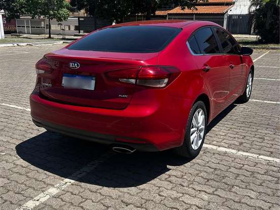 KIA-CERATO-1.6 SX 16V FLEX 4P AUTOMÁTICO KIA-CERATO-2017
