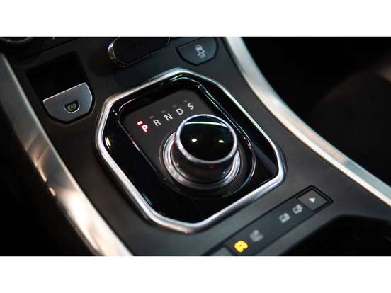 LAND ROVER-RANGE ROVER EVOQUE-2.0 PURE 4WD 16V GASOLINA 4P AUTOMÁTICO LAND ROVER-RANGE ROVER EVOQUE-2015