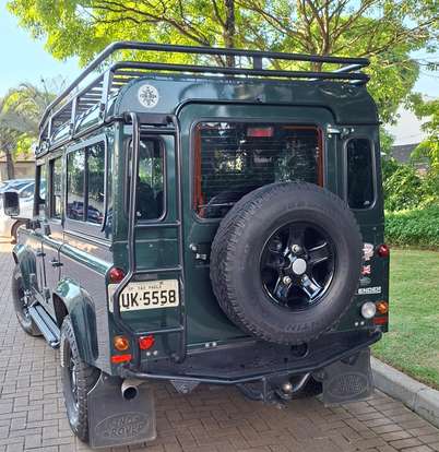 LAND ROVER-DEFENDER-2011
