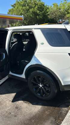 LAND ROVER-DISCOVERY SPORT-2017