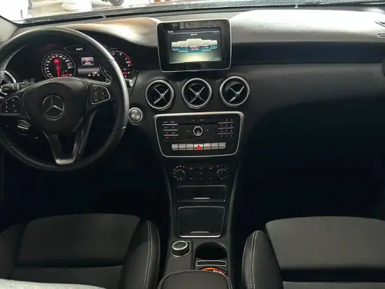 MERCEDES-BENZ-A 200-1.6 TURBO 16V FLEX 4P AUTOMÁTICO MERCEDES-BENZ-A 200-2016
