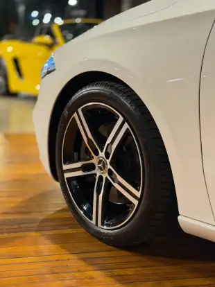 MERCEDES-BENZ-A 250-2019