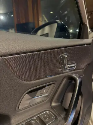 MERCEDES-BENZ-A 250-2019