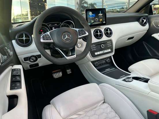 MERCEDES-BENZ-A 250-2017
