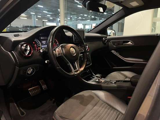 MERCEDES-BENZ-A 45 AMG-2.0 16V TURBO GASOLINA 4P AUTOMATIZADO MERCEDES-BENZ-A 45 AMG-2015
