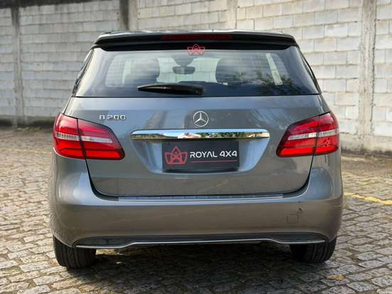 MERCEDES-BENZ-B 200-2017