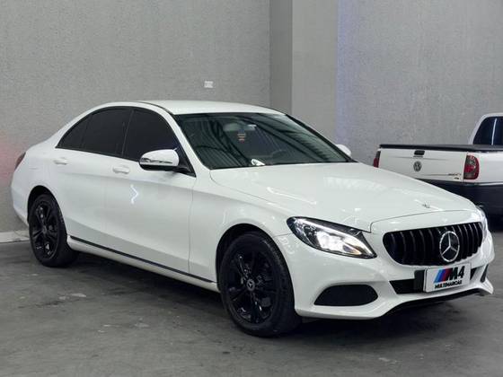 Mercedes-Benz C 180 1.6 CGI 16V Turbo Flex 4P Automático