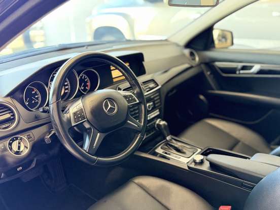 MERCEDES-BENZ-C 180-2011